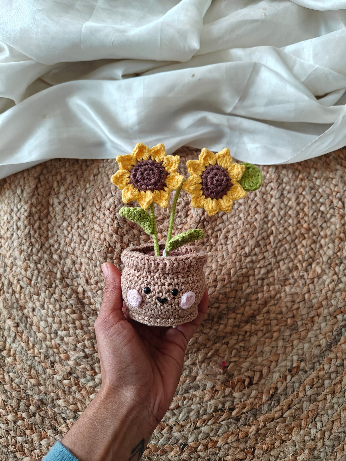 Twin sunflower pot
